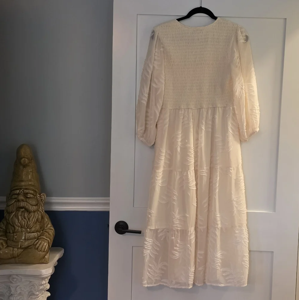 Cream Smocked V-Neck Midi Dress - Picture 5 of 7